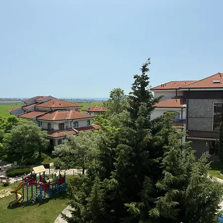 Vineyards Resort, Aheloy - 32 Apartman *